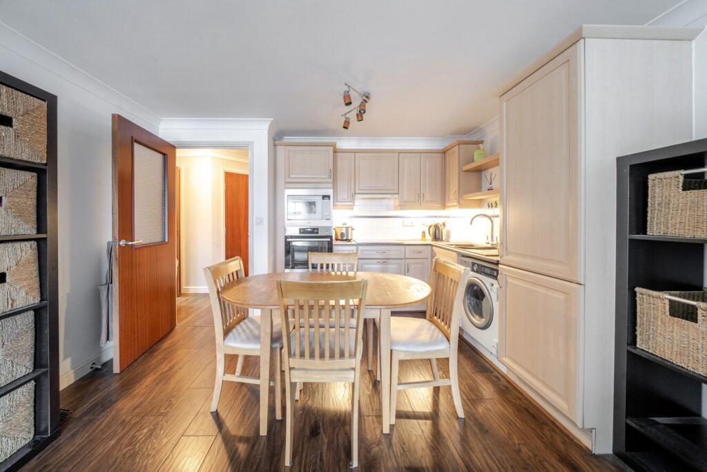 Horn Lane, Acton, London, W3 photo 3