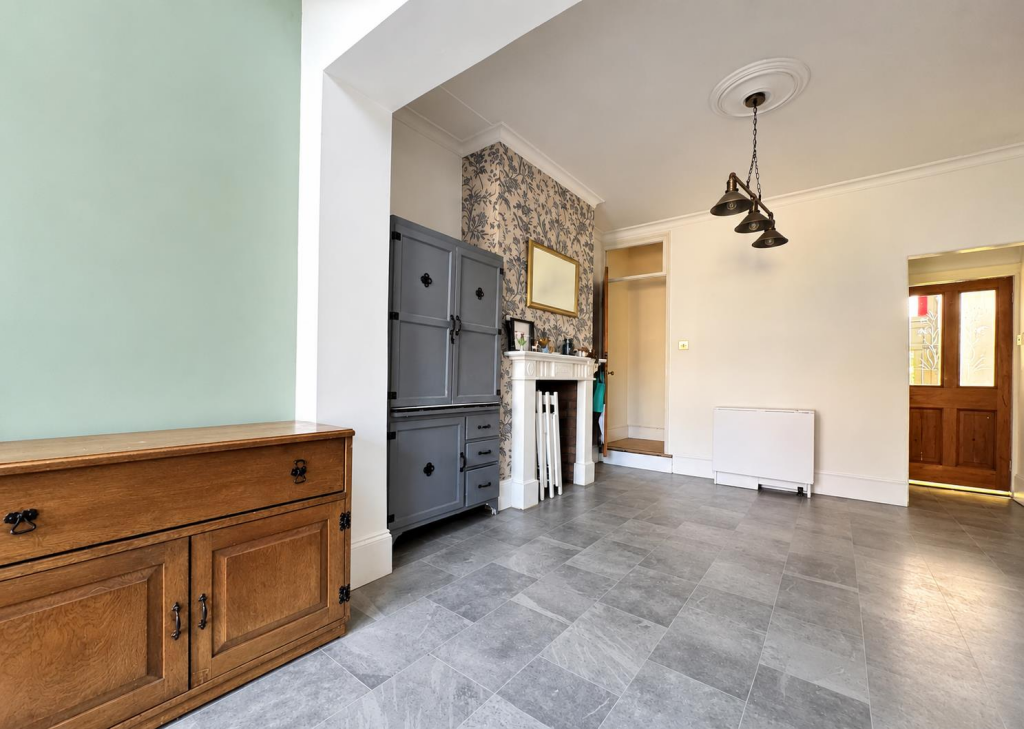 House in Leicester - More