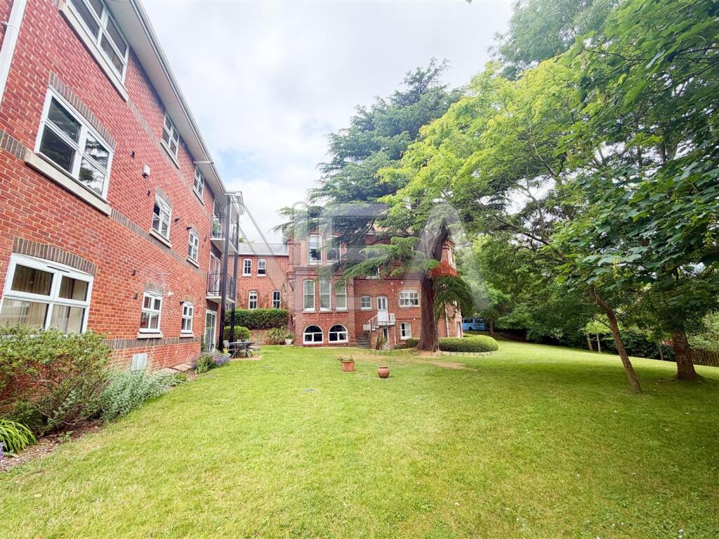 Main image of property: Warren House, St. Peters Avenue, Caversham