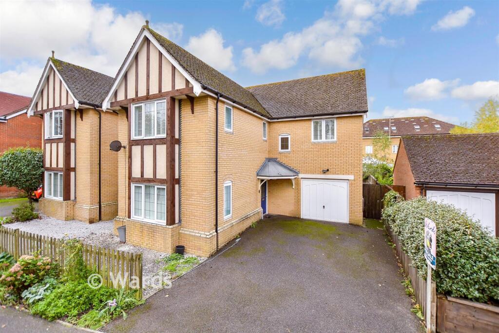4-bed detached on Hollow Lane, Canterbury, Kent, £525,000
