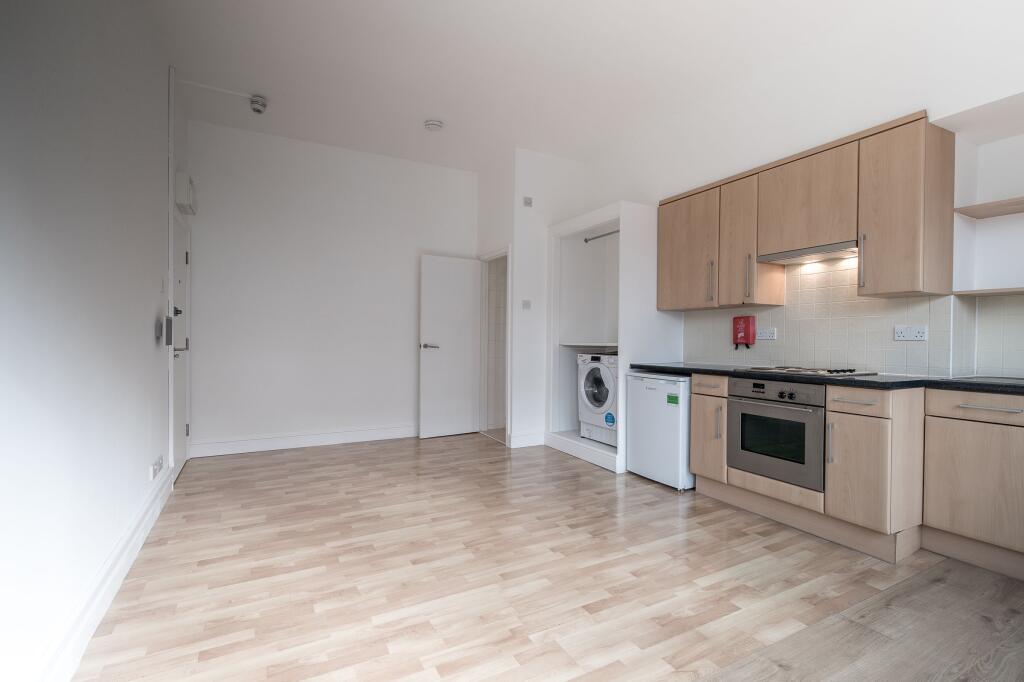 Apartment in London, West Hampstead - View 4