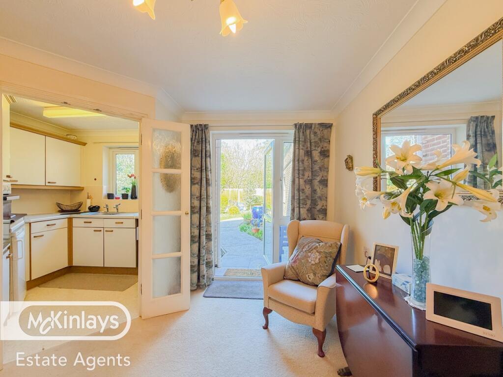 Ground Floor Retirement Apartment with Garden Access, Avongrove Court, TA1 - View 4
