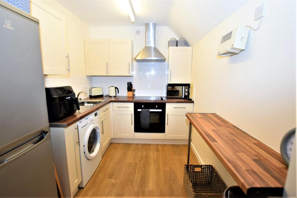 Cavendish House, Haverhill photo 3