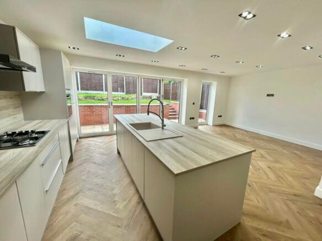 Rangoon Road, Solihull, B92 photo 2