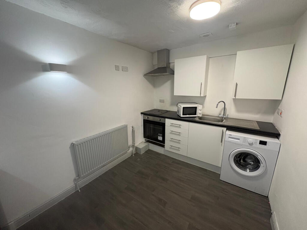 Main image of property: Apt 1, W Apart Hotel, Rochdale Road, Oldham, Lancashire, OL3