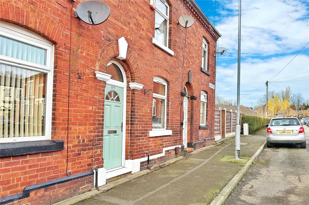 Main image of property: Elizabeth Street, Ashton-under-Lyne, Greater Manchester, OL6