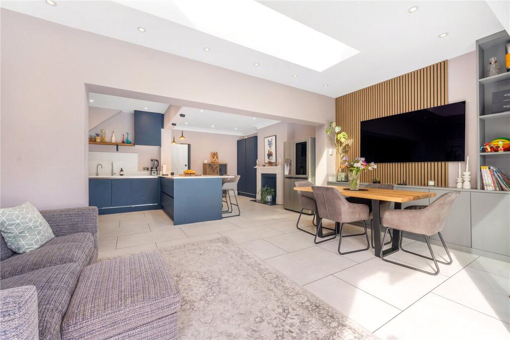 Main image of property: Mundania Road, East Dulwich, London, SE22