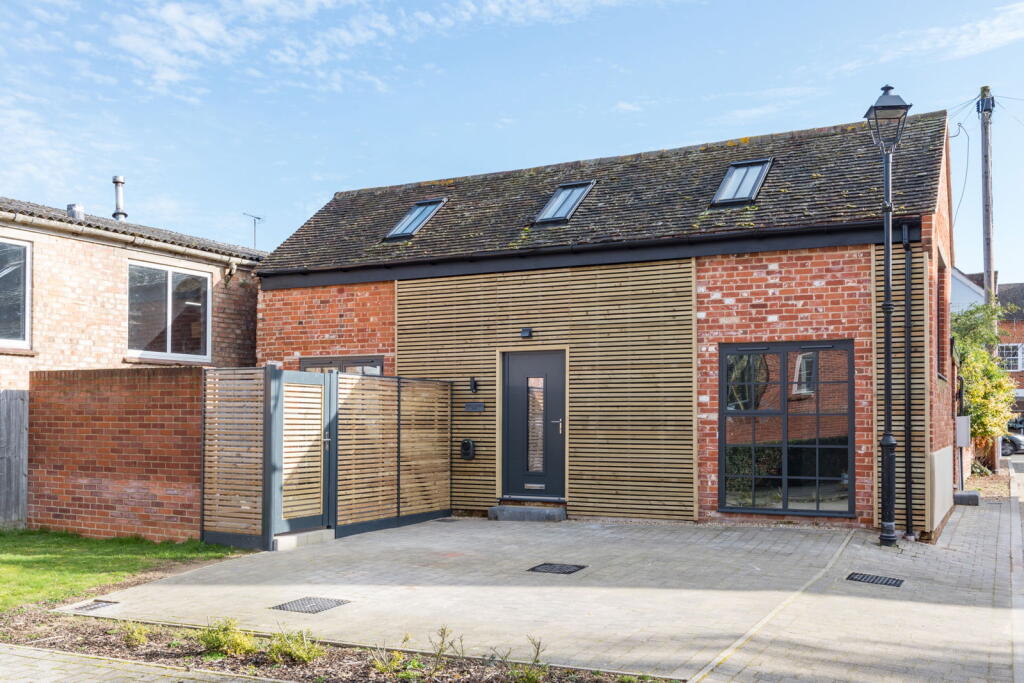Main image of property: Manor Gardens Barn, Hadleigh