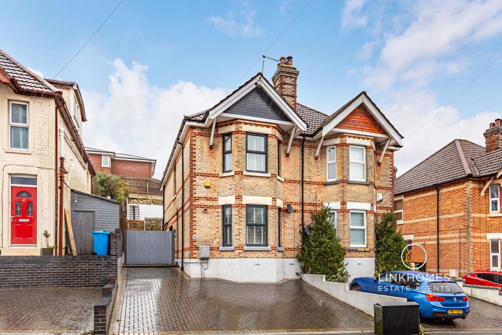 Main image of property: Vale Road, Poole, BH14