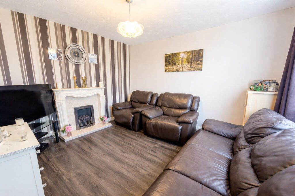 Deane Road, Hillmorton, Rugby photo 3