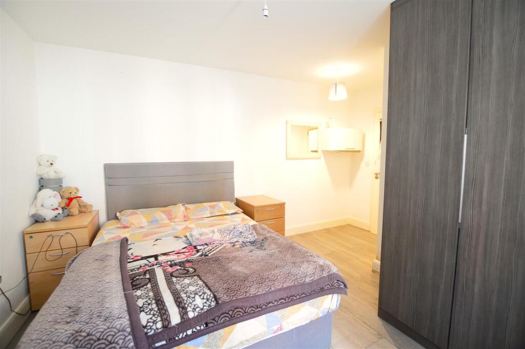 Main image of property: Chancellor House, Farnburn Avenue, Slough, Berkshire