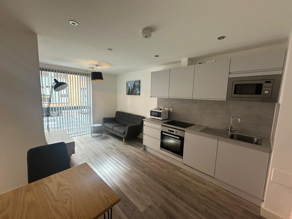 Main image of property: 18 Henry Street, Sheffield, South Yorkshire, S3