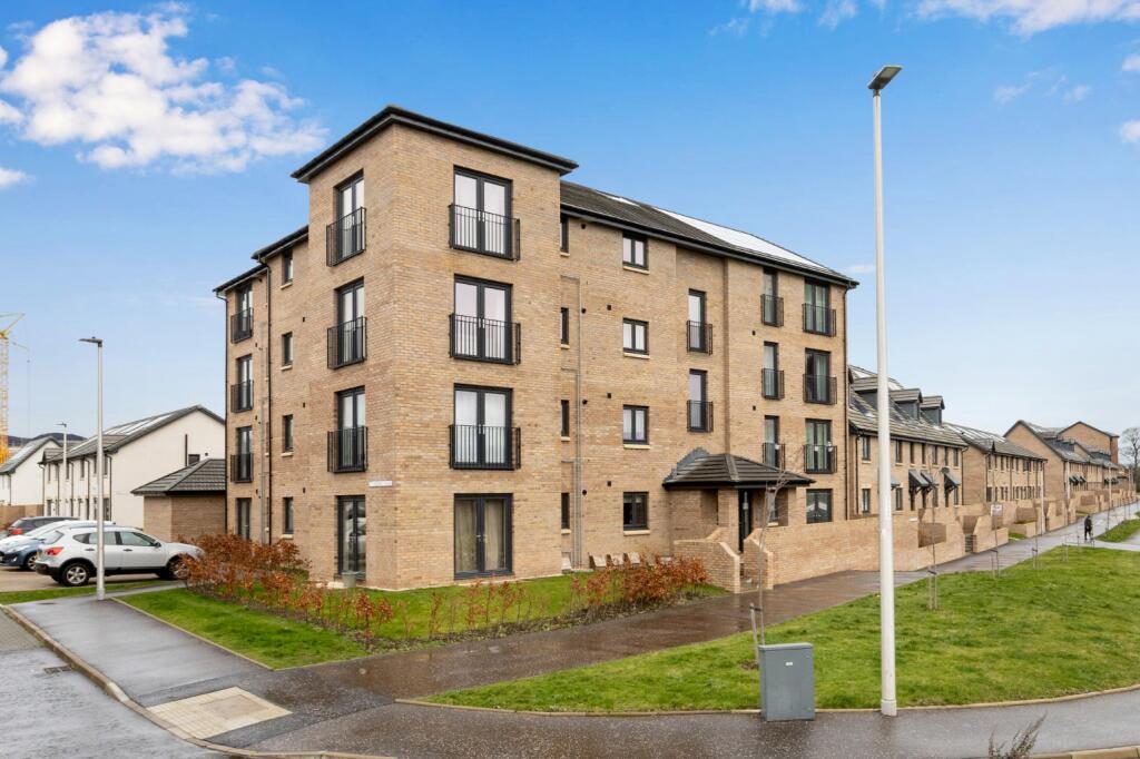 Main image of property: 2/5 St Aidens Road, Edinburgh,  EH16 4XF