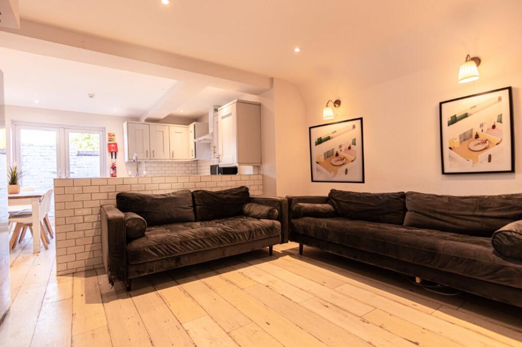 Thornycroft Road, Liverpool, L15 - View 4