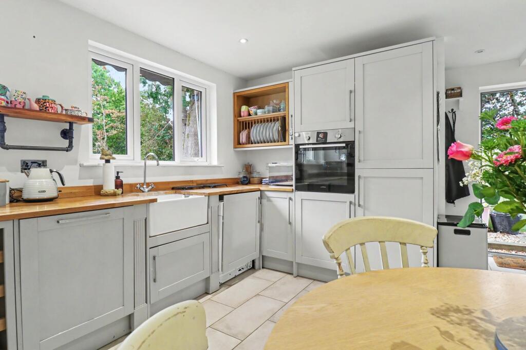 House in Eastleigh, Shamblehurst, Hedge End - View 5