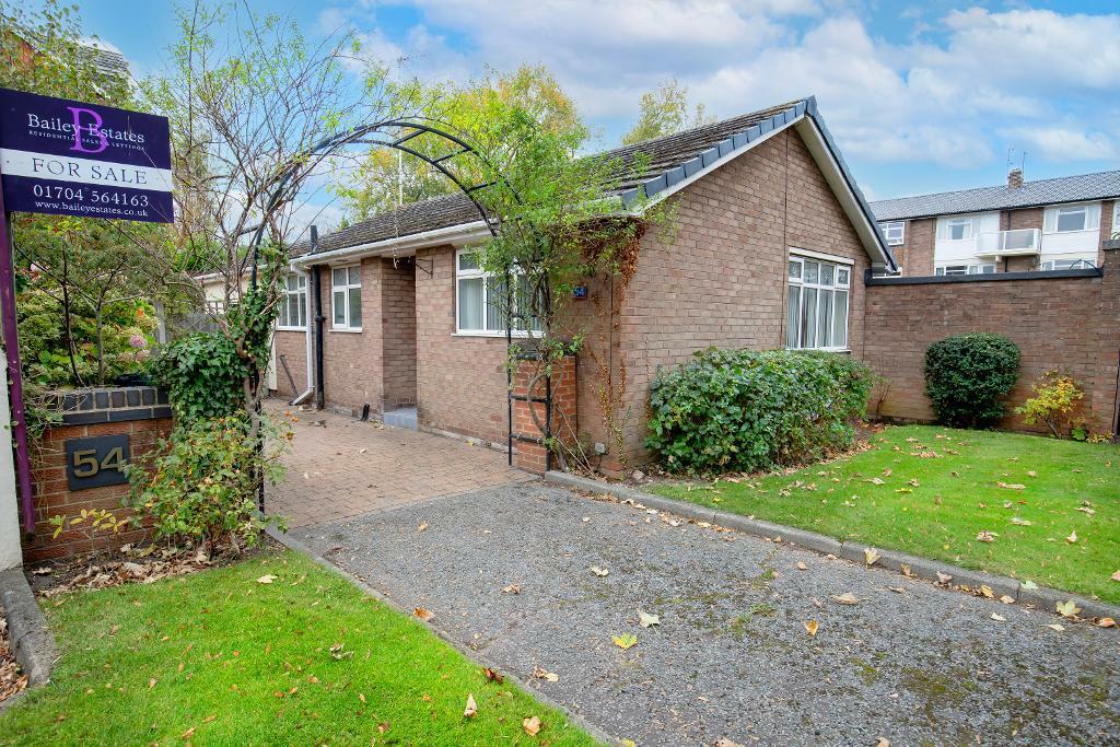 2-bed house on York Road, Birkdale, Southport, Merseyside, PR8 2AY, £245,000