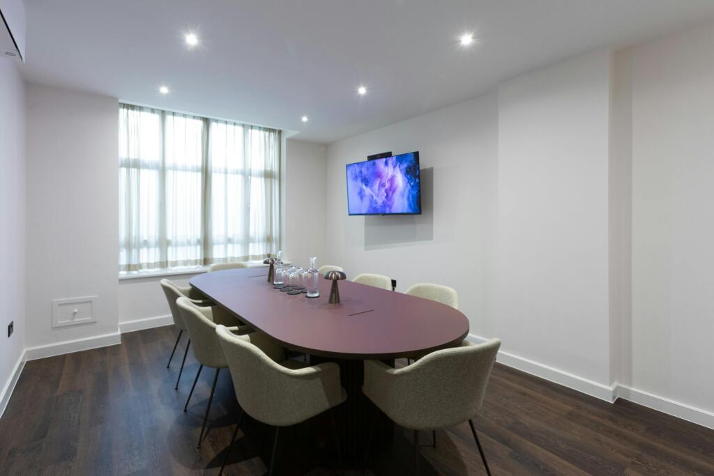 Rosewood meeting room 2.jpg