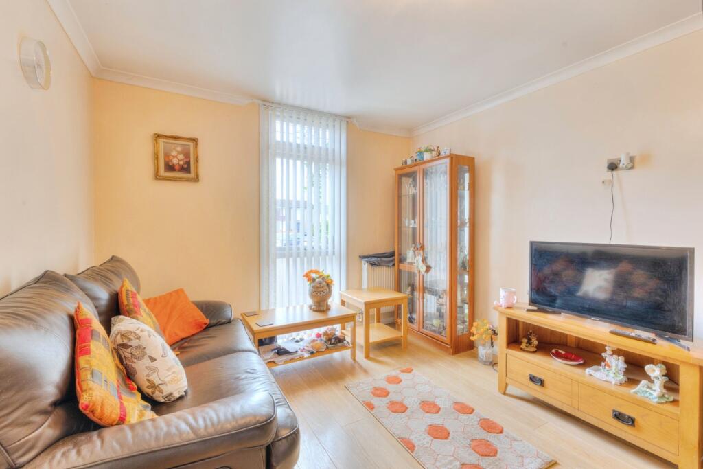 House in Northampton, West Northamptonshire - View 5