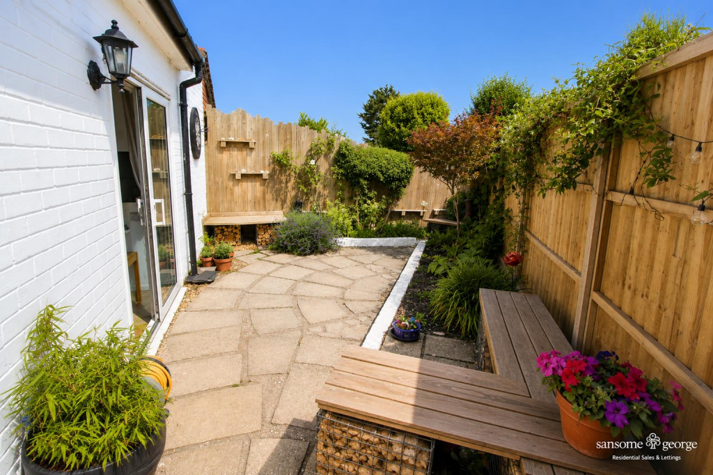 House in Reading, Norcot - View 3