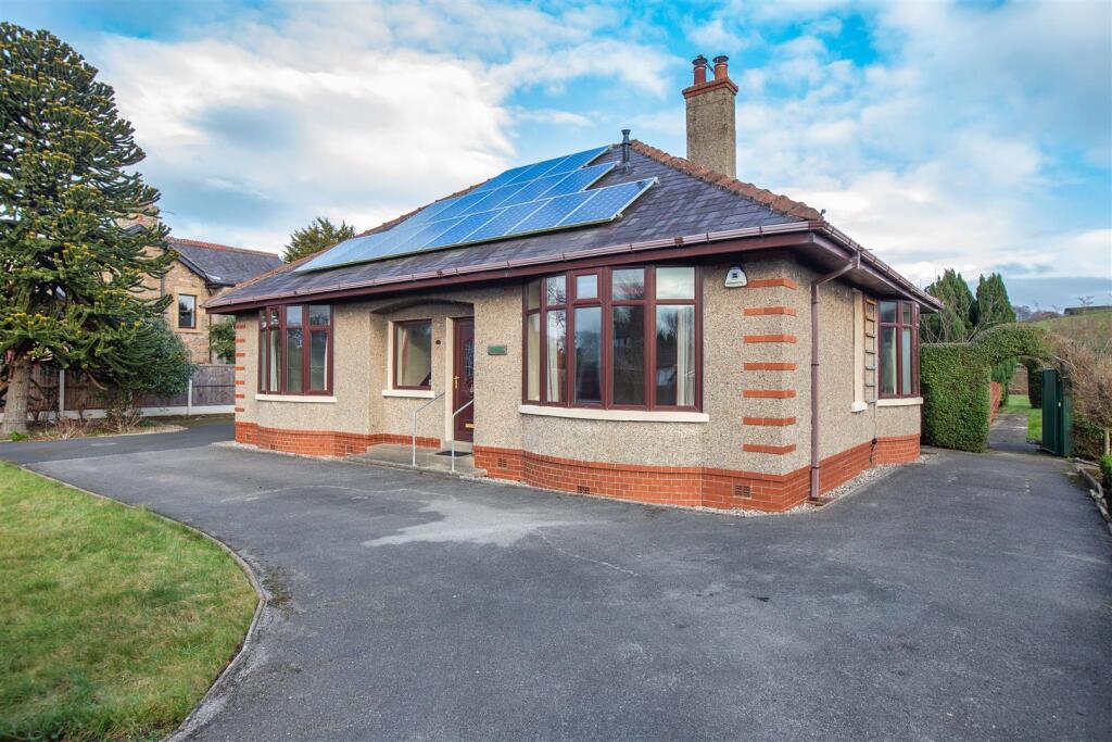 Main image of property: Hest Bank Lane, Slyne, Lancaster