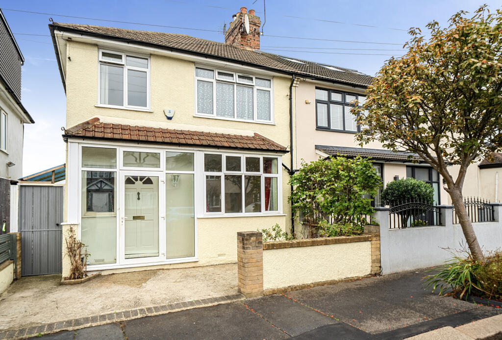 Main image of property: Grecian Crescent, London, SE19