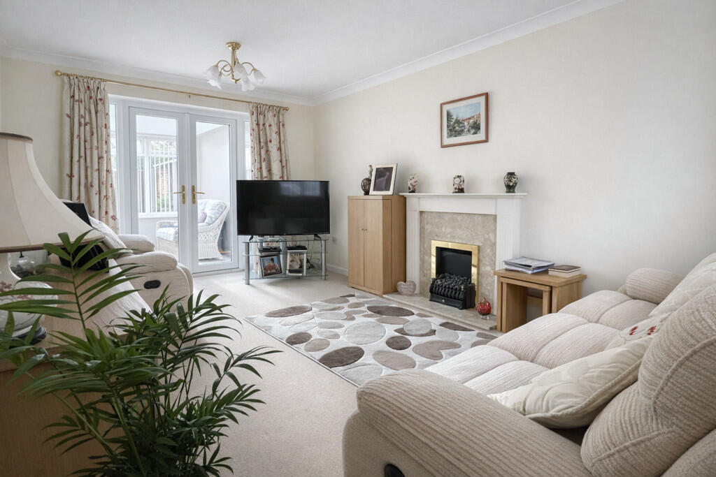 Wilkin Drive, Tiptree photo 3