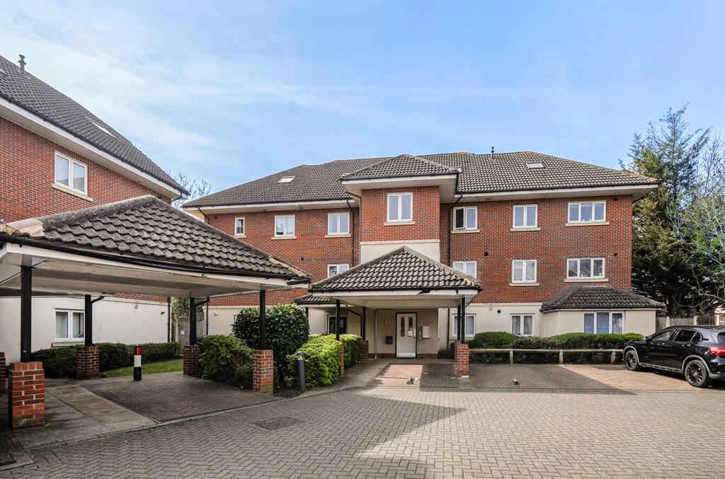 Main image of property: Eastnor Road, London, SE9 2BF