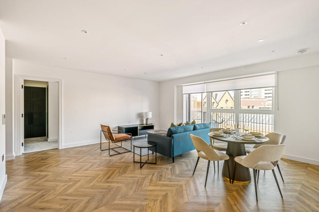 Main image of property: Royal Exchange, Kingston, KT1