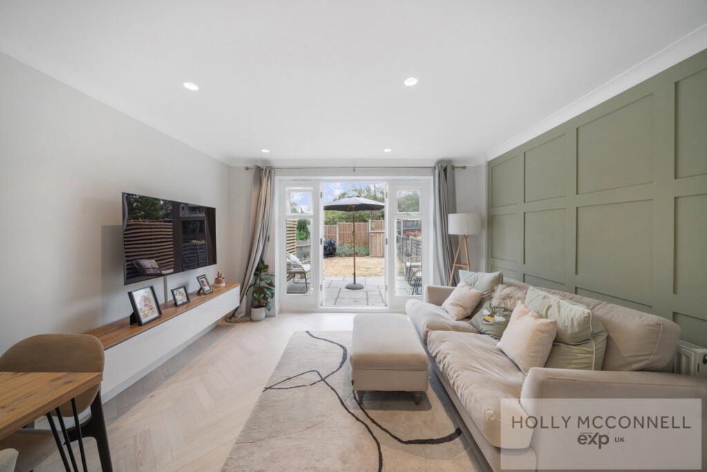 House in Bromley - View 2