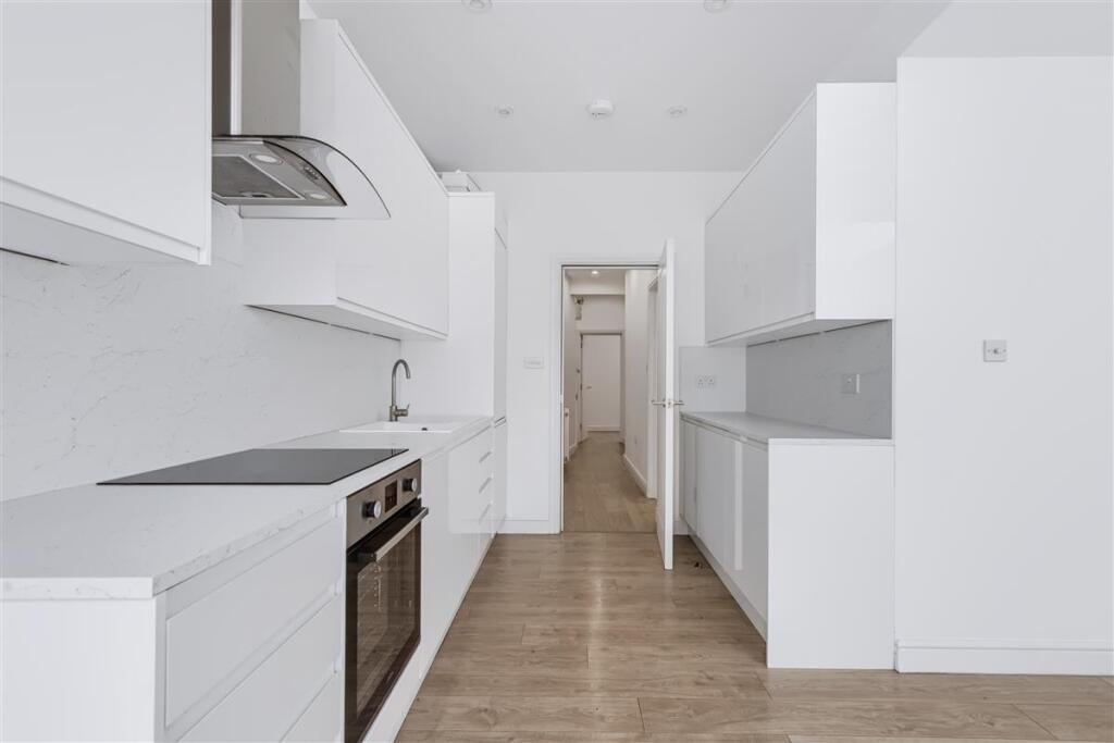 Apartment in London, Park Royal - View 4