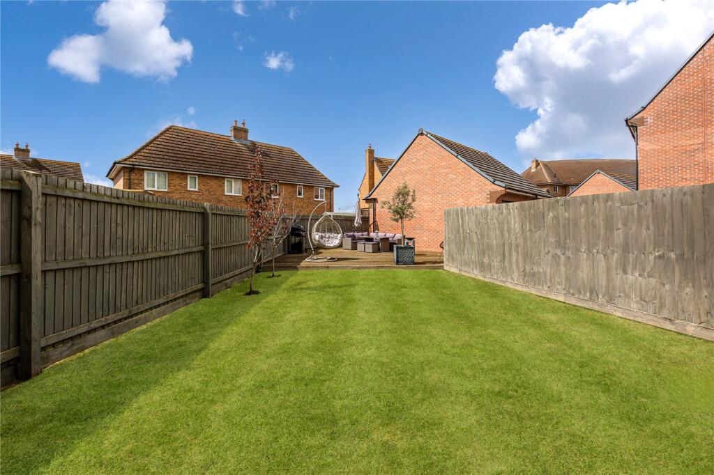 Hoffman Walk, Stewartby, Bedfordshire, MK43 photo 4