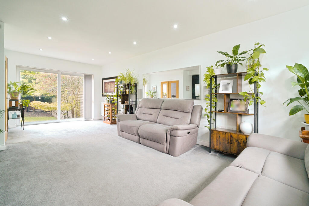 Leam Crescent, Solihull, B92 photo 4