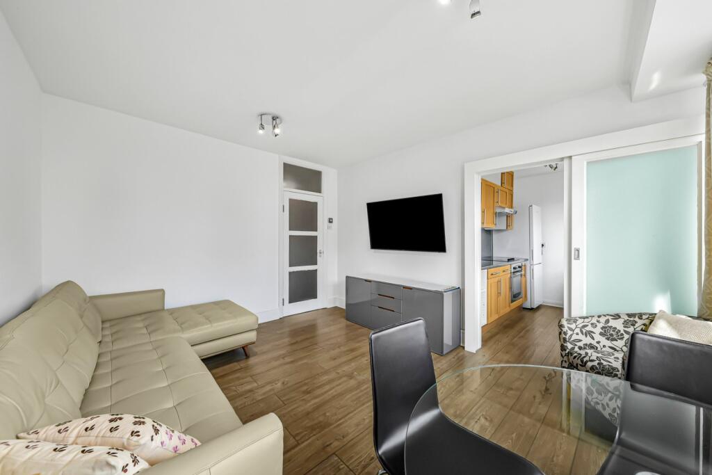 Apartment in London - More