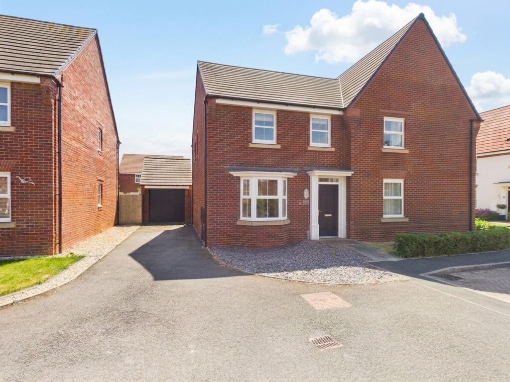 Main image of property: Cedar Walk, Offenham, WR11