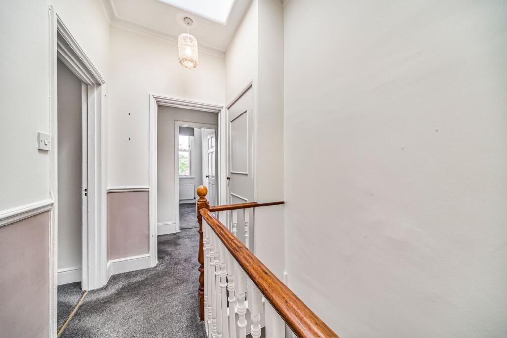 Apartment in London, Earlsfield - More