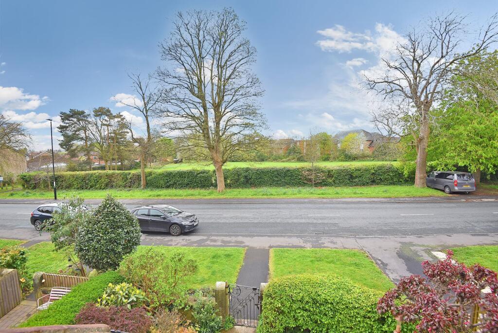 Forest Lane, Harrogate, HG2 - View 2