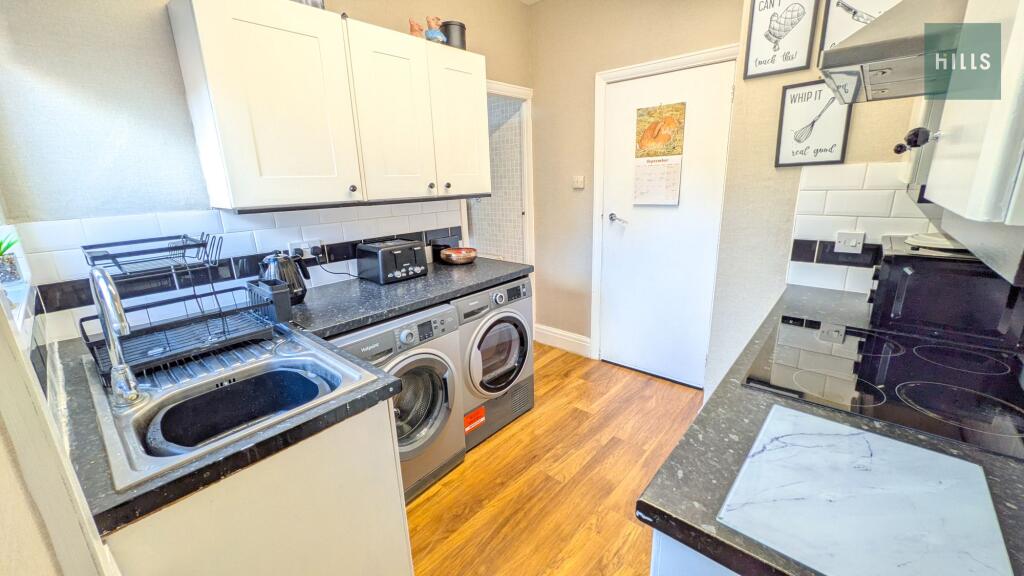 House in Worcester - View 5