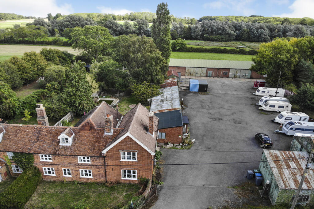 Main image of property: Glemham Road, Sweffling, Saxmundham, Suffolk, IP17