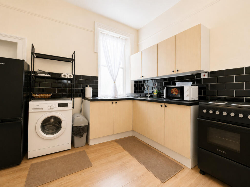 Apartment in London - More