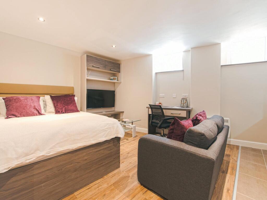 Main image of property: Apt 5, Eagle House #397247
