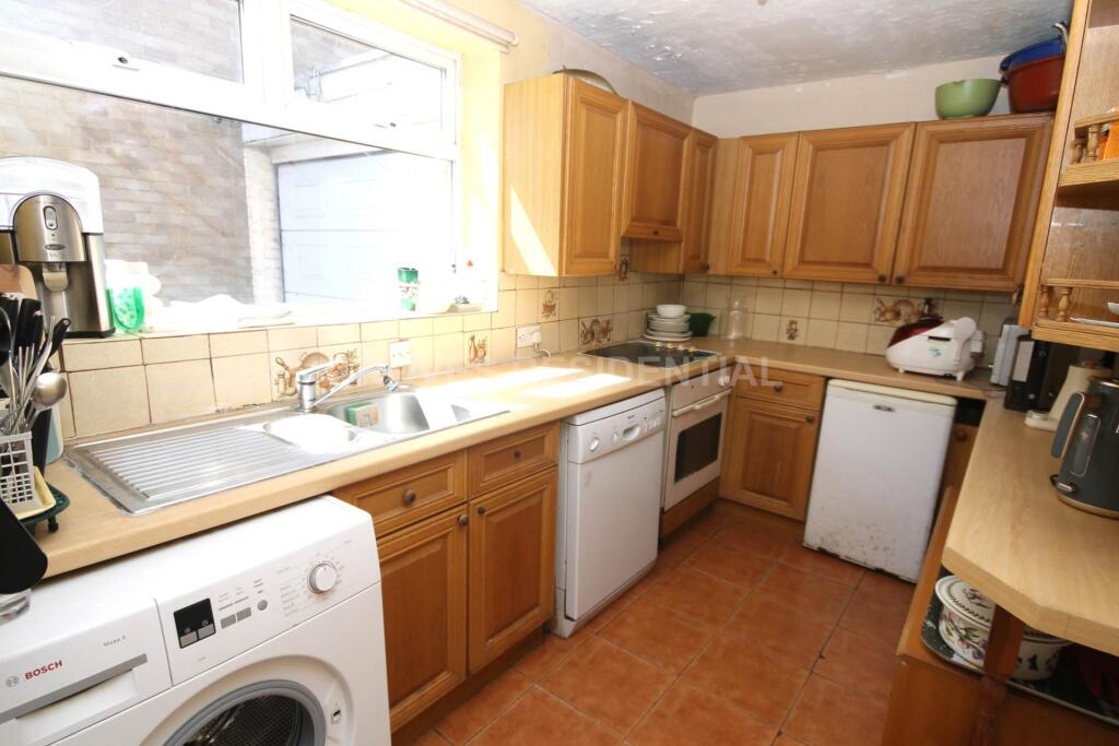 House in Kingston upon Thames - View 4