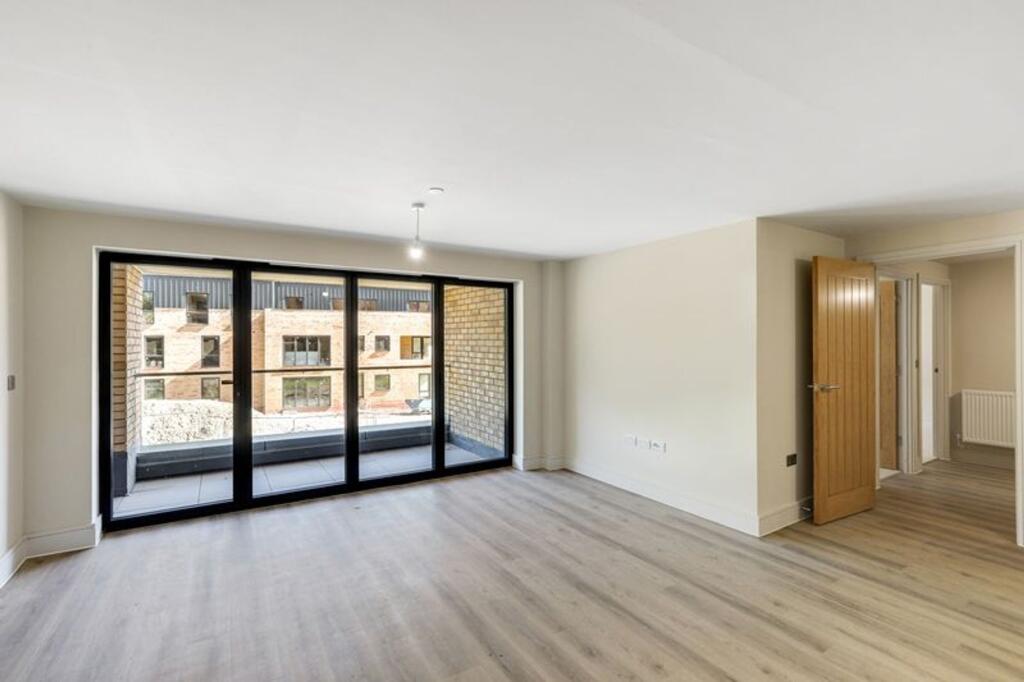 Apartment in Mansfield, Nottinghamshire - View 2