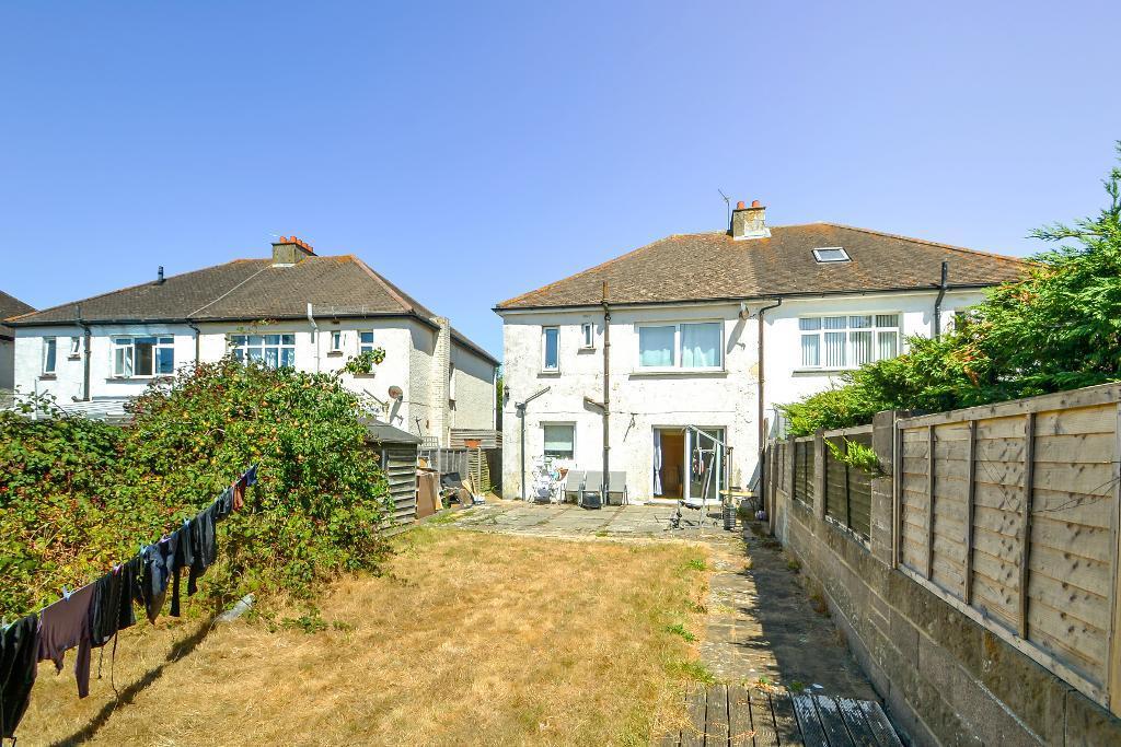 Chichester Road, Bognor Regis, West Sussex, PO21 2AB photo 2