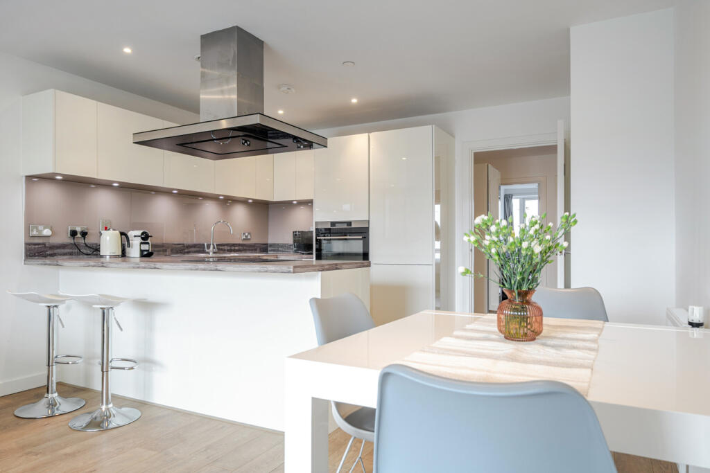 Apartment in London - View 2