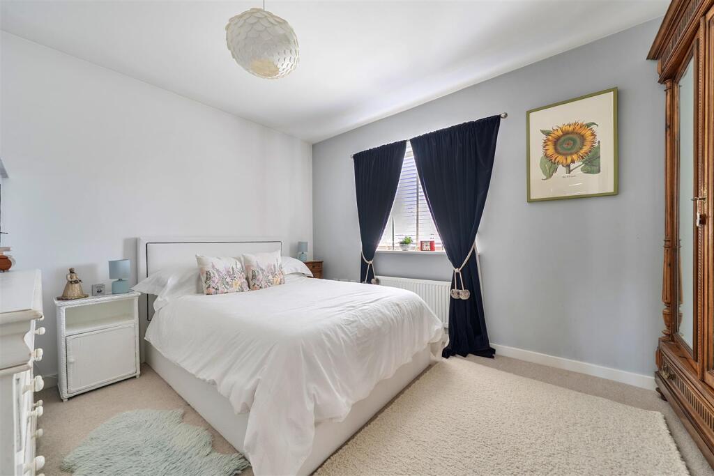 Apartment in Tonbridge - View 5