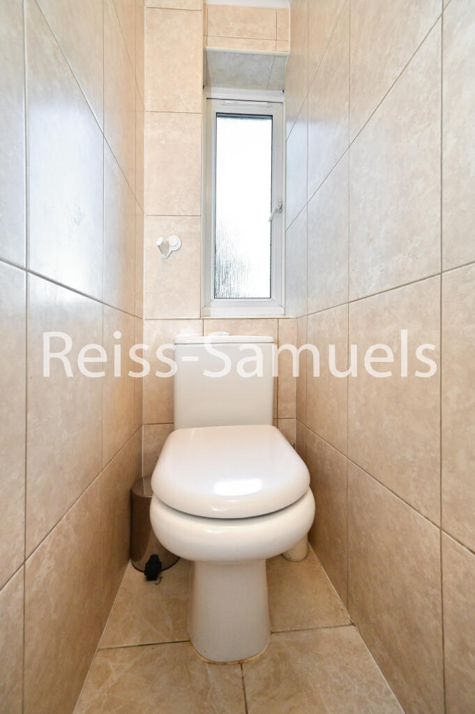 4 bedroom maisonette for rent