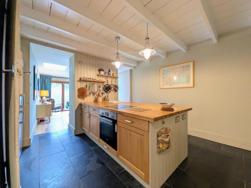 House in Truro, Mylor - More