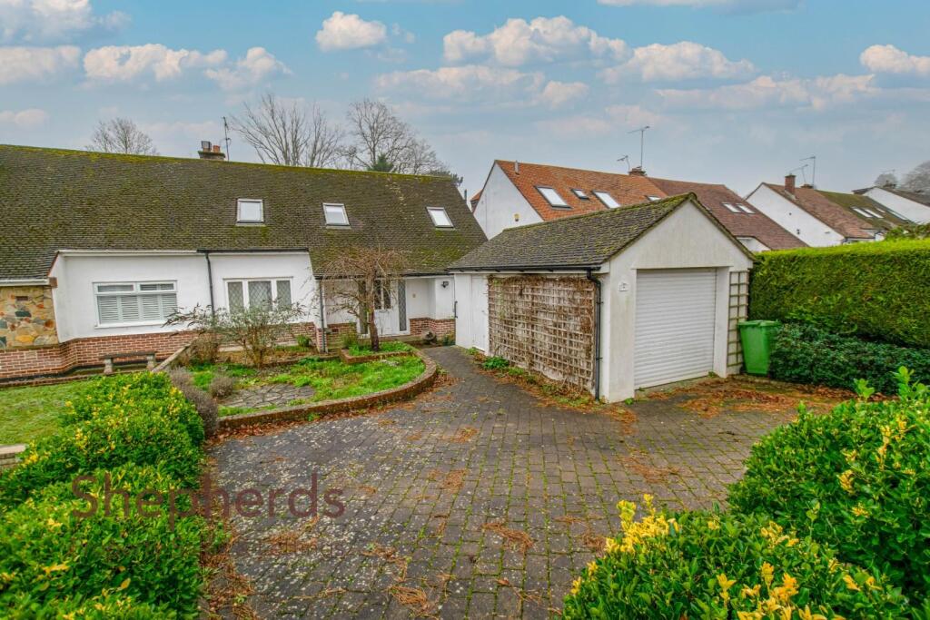 Main image of property: Rosehill Close, Hoddesdon