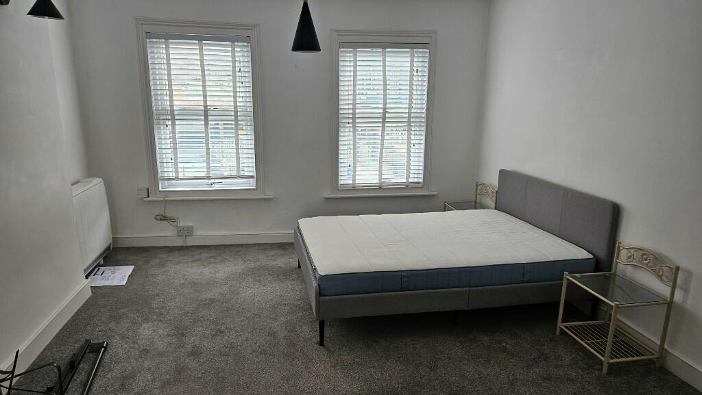 Main image of property: Bridge Street, Reading, Berkshire, RG4