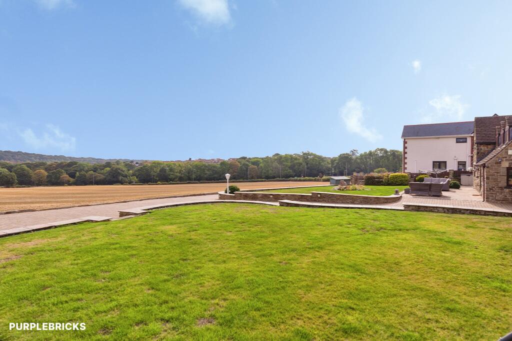 House in Barnsley, Wortley - View 4